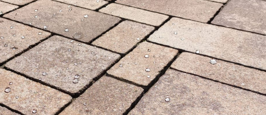 Auffahrt- und Hofreinigung mit Heißwasser Vorher Nachher Bilder Auffahrt- und Hofreinigung mit Heißwasser Vorher Nachher Bilder